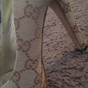 Gucci High heels!!